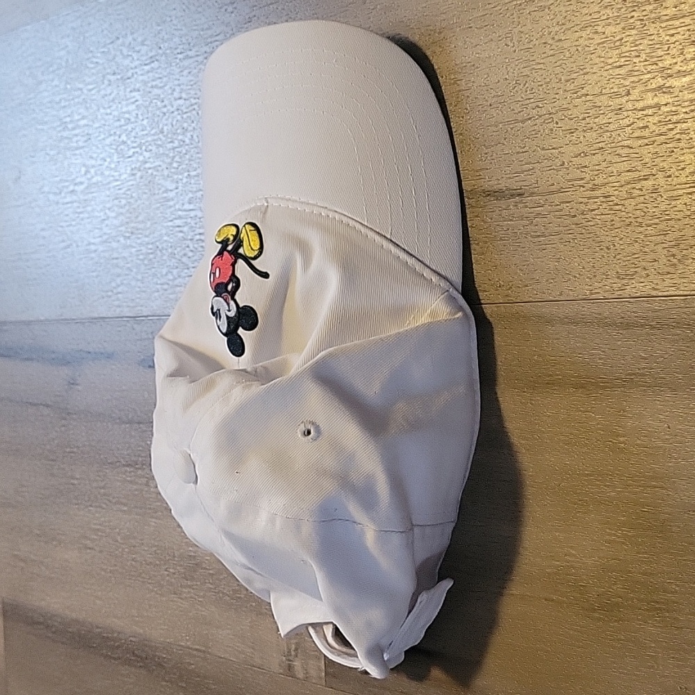 Mickey Mouse Hat - Picture 4 of 4
